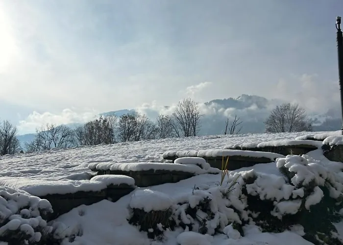 Garconniere Am Roemerweg 아파트 *